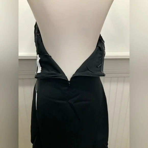 ASTR The Label Black Rosette Halter Mini Dress Size L Floral Appliqué Cocktail - Picture 3 of 4